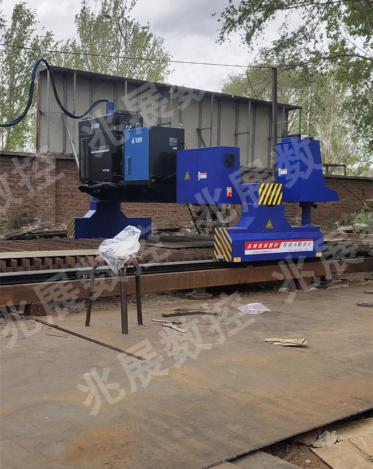 蘇州兆展數控科技有限公司龍門火焰數控等離子切割機